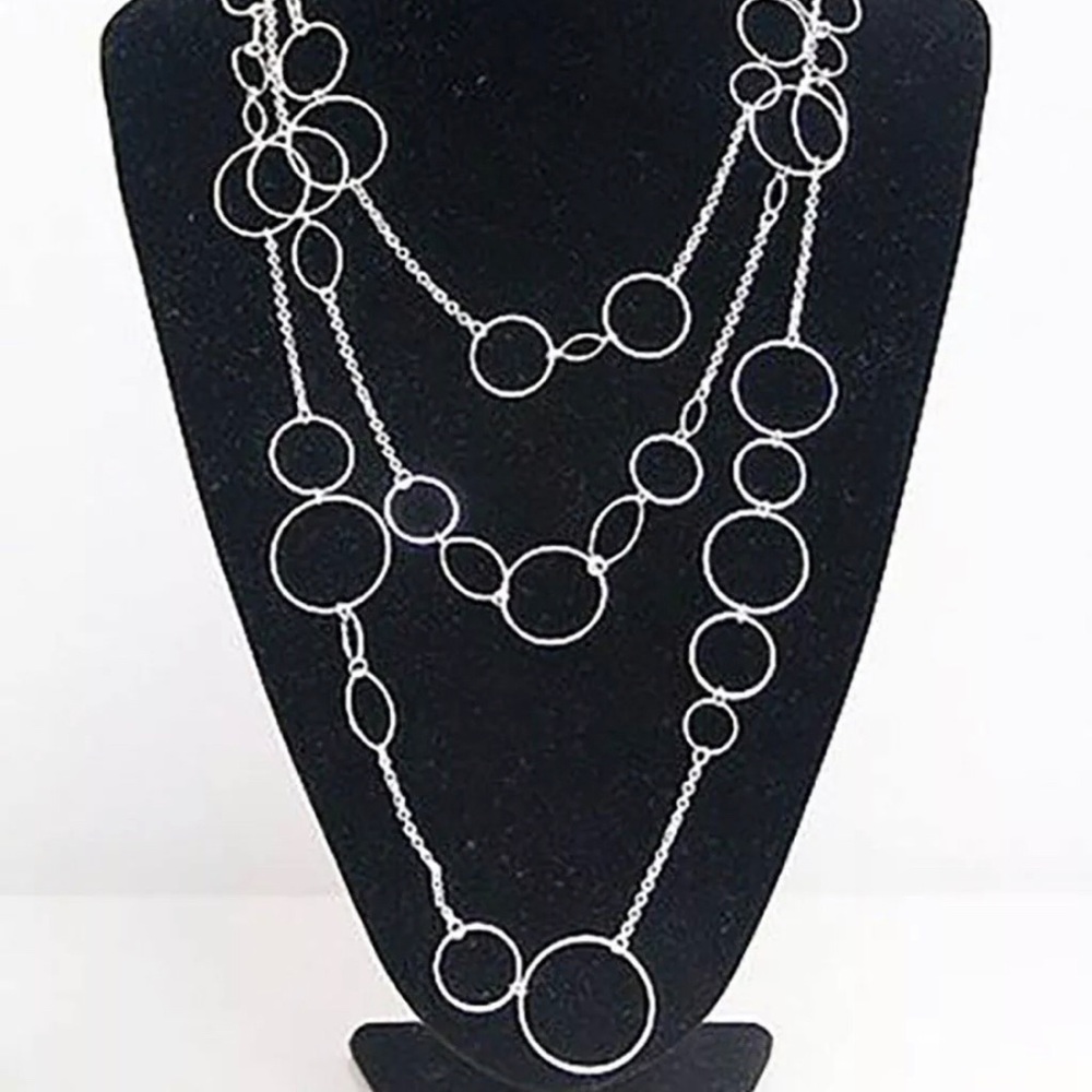 Premier Design Round and Round necklace